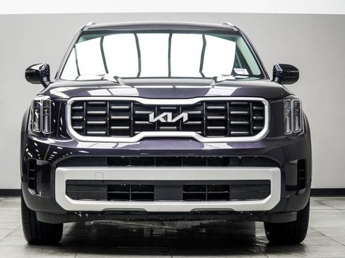 Used 2025 Kia Telluride S image 9