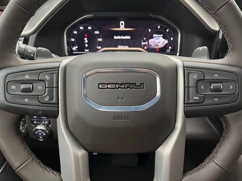 New 2025 GMC Sierra 1500 Denali w/ Denali Reserve Package image 24