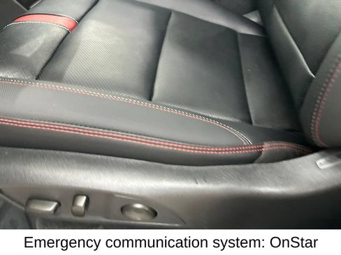 Used 2025 Chevrolet Traverse RS w/ LPO, Floor Liner Package FWD image 35