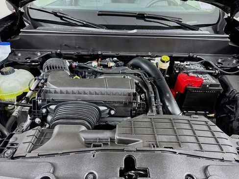 New 2026 Ford Maverick Lobo AWD/4WD image 33