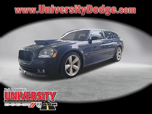 Used 2005 Dodge Magnum R/T w/ Convenience Group II RWD image 1