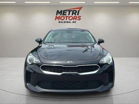 Used 2019 Kia Stinger image 2
