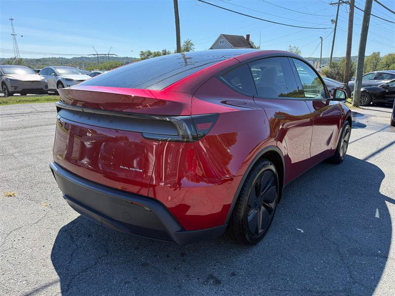 Used 2026 Tesla Model Y Long Range AWD/4WD image 5