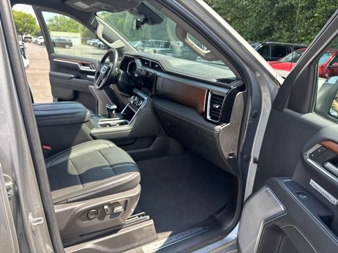 Certified 2023 GMC Sierra 1500 Denali w/ Technology Package AWD/4WD image 14