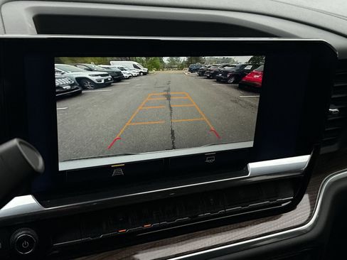 Used 2022 Chevrolet Silverado 1500 RST w/ Z71 Off-Road Package image 19