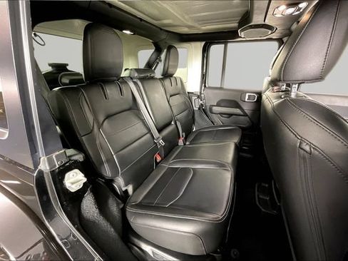 Used 2023 Jeep Wrangler Unlimited Sahara AWD/4WD image 23