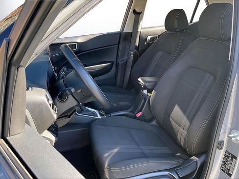 Used 2023 Hyundai Venue SEL w/ Cargo Package image 20