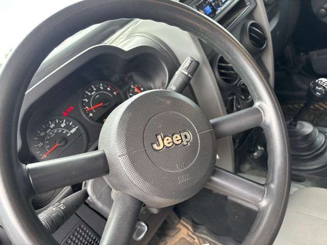 Used 2009 Jeep Wrangler X AWD/4WD image 8