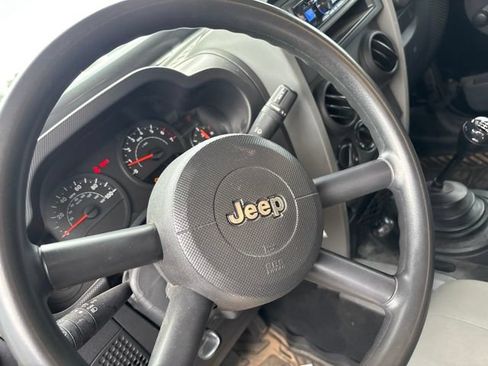 Used 2009 Jeep Wrangler X AWD/4WD image 8