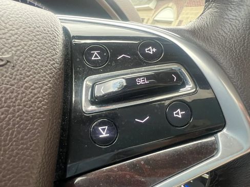 Used 2015 Cadillac SRX Luxury w/ Driver Awareness Package FWD image 19