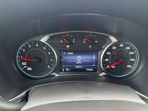 Used 2023 Chevrolet Equinox LT image 12