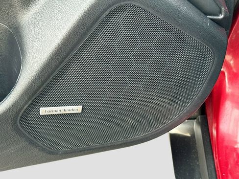 Used 2018 Subaru Outback 2.5i Limited image 17