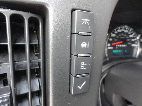 Used 2016 GMC Savana 3500 LT w/ LT Preferred Equipment Group image 22