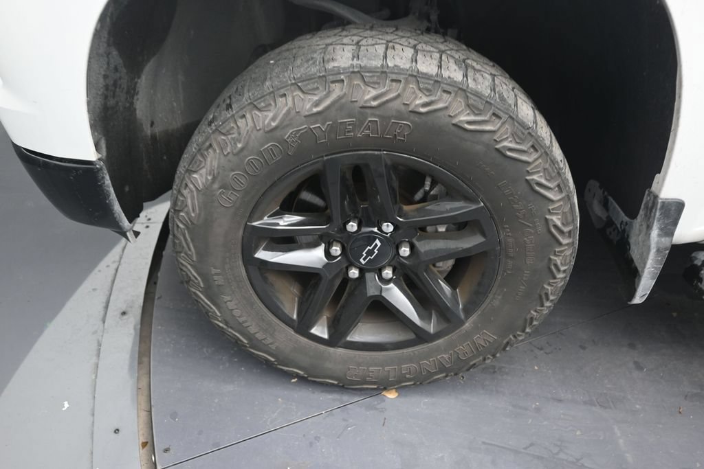 Used 2023 Chevrolet Silverado 1500 LT Trail Boss w/ LT Trail Boss Premium Package AWD/4WD image 10