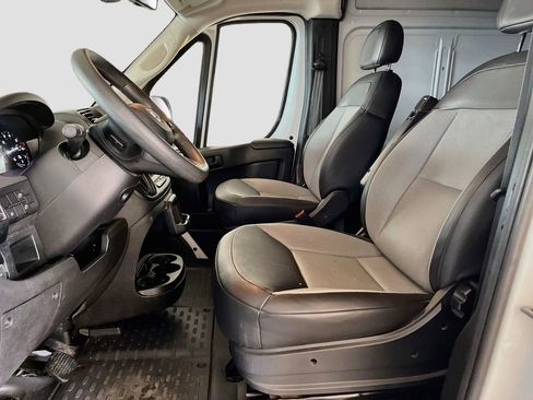 Used 2024 RAM ProMaster 2500 w/ Safety Group FWD image 21