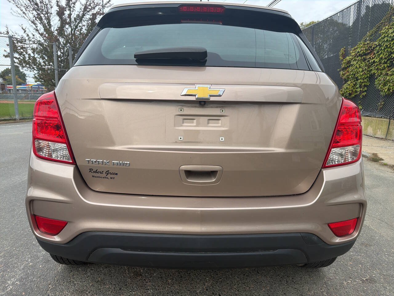 Used 2018 Chevrolet Trax LS AWD/4WD image 4