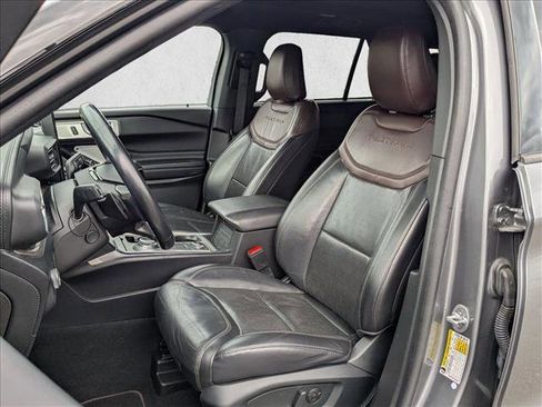 Used 2021 Ford Explorer Platinum w/ Equipment Group 601A image 16