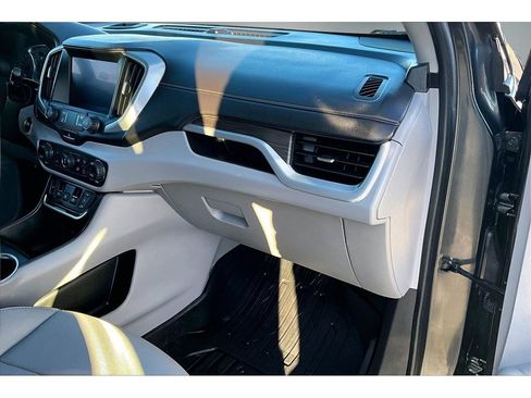 Used 2021 GMC Terrain SLT w/ LPO, Floor Liner Package image 22