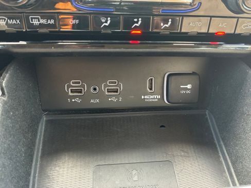 Used 2022 Jeep Grand Cherokee L Limited w/ Luxury Tech Group II image 21