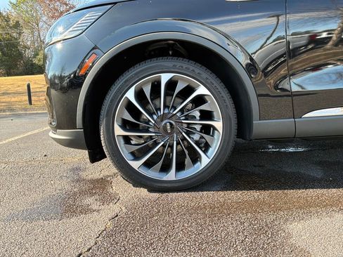 Used 2025 Lincoln Aviator Reserve w/ Illumination Package image 24