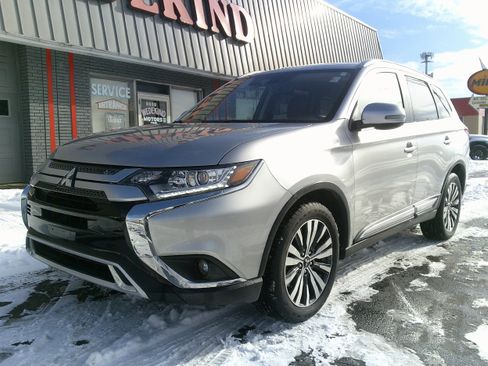 Used 2020 Mitsubishi Outlander SEL image 11