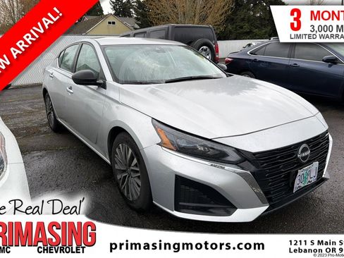 Used 2024 Nissan Altima 2.5 SV image 1