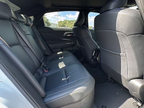 Used 2025 Toyota Crown Platinum image 26