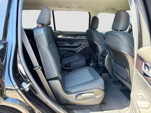 Used 2021 Jeep Grand Cherokee L Laredo w/ Luxury Tech Group I RWD image 27