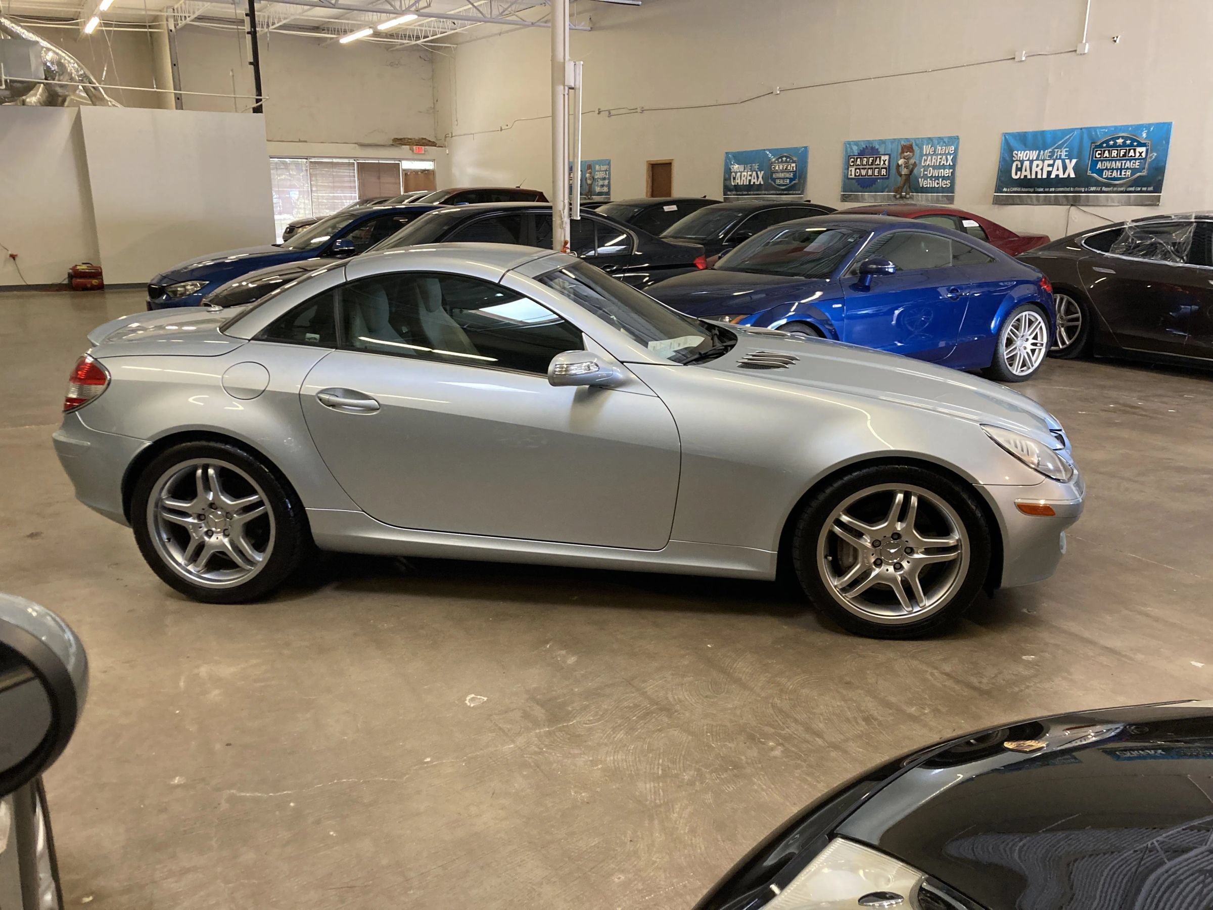 Used 2005 Mercedes-Benz SLK 350 image 8