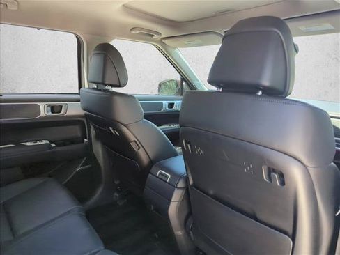 Used 2025 Hyundai Santa Fe Limited FWD image 22