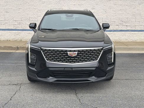 Certified 2025 Cadillac XT4 Premium Luxury w/ Technology Package image 2