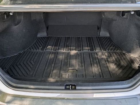 Used 2024 Toyota Camry SE image 26