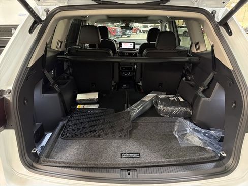 New 2026 Volkswagen Atlas Peak Edition AWD/4WD image 12