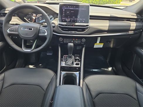 New 2025 Jeep Compass Latitude w/ Altitude Special Edition image 9