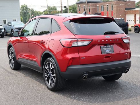 Used 2022 Ford Escape SE w/ SE Sport Appearance Package AWD/4WD image 18