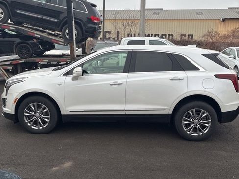 Used 2021 Cadillac XT5 Premium Luxury image 4