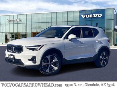Used 2025 Volvo XC40 B5 Plus