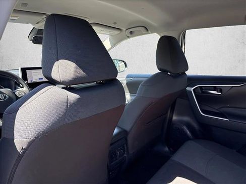 Certified 2025 Toyota RAV4 XLE FWD image 17