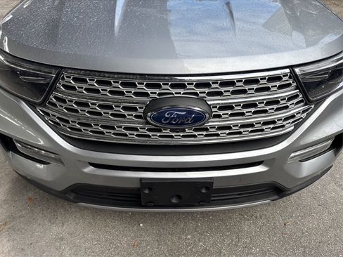 Used 2022 Ford Explorer Limited image 13