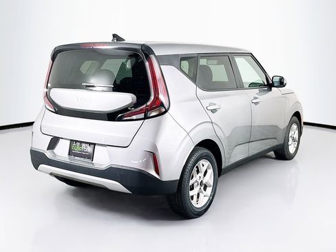 Used 2025 Kia Soul LX w/ LX Technology Package image 9