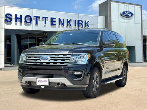 Used 2019 Ford Expedition XLT w/ Equipment Group 202A image 3