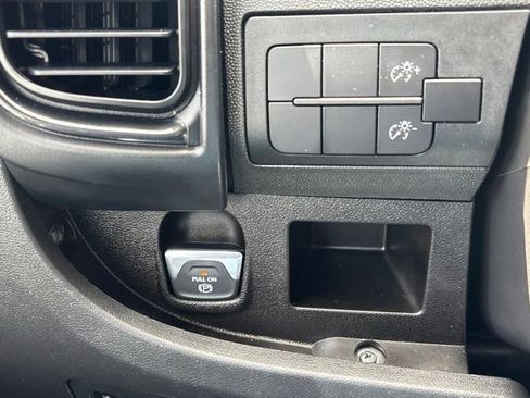 Used 2023 RAM ProMaster 3500 FWD image 14