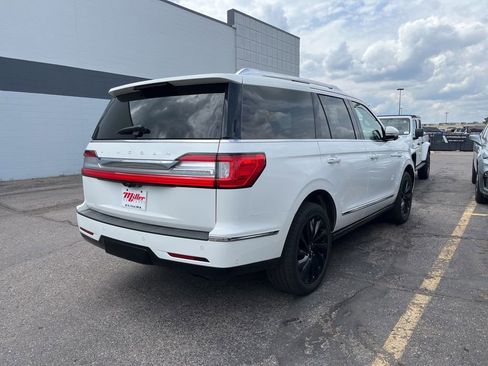 Used 2021 Lincoln Navigator Reserve AWD/4WD image 5