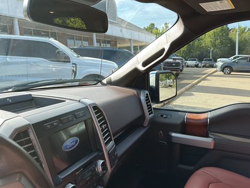Used 2019 Ford F150 King Ranch w/ Equipment Group 601A Luxury AWD/4WD image 26