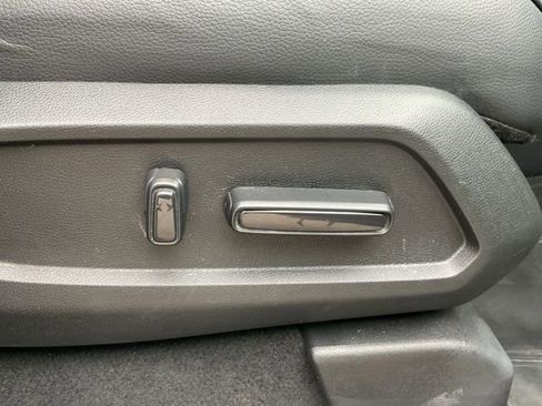 Used 2025 Honda Pilot Black Edition image 21