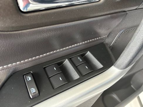 Used 2013 Ford Edge Sport w/ Driver Entry Pkg FWD image 22