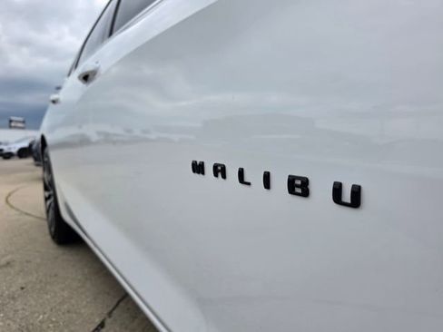 Used 2024 Chevrolet Malibu RS FWD image 19