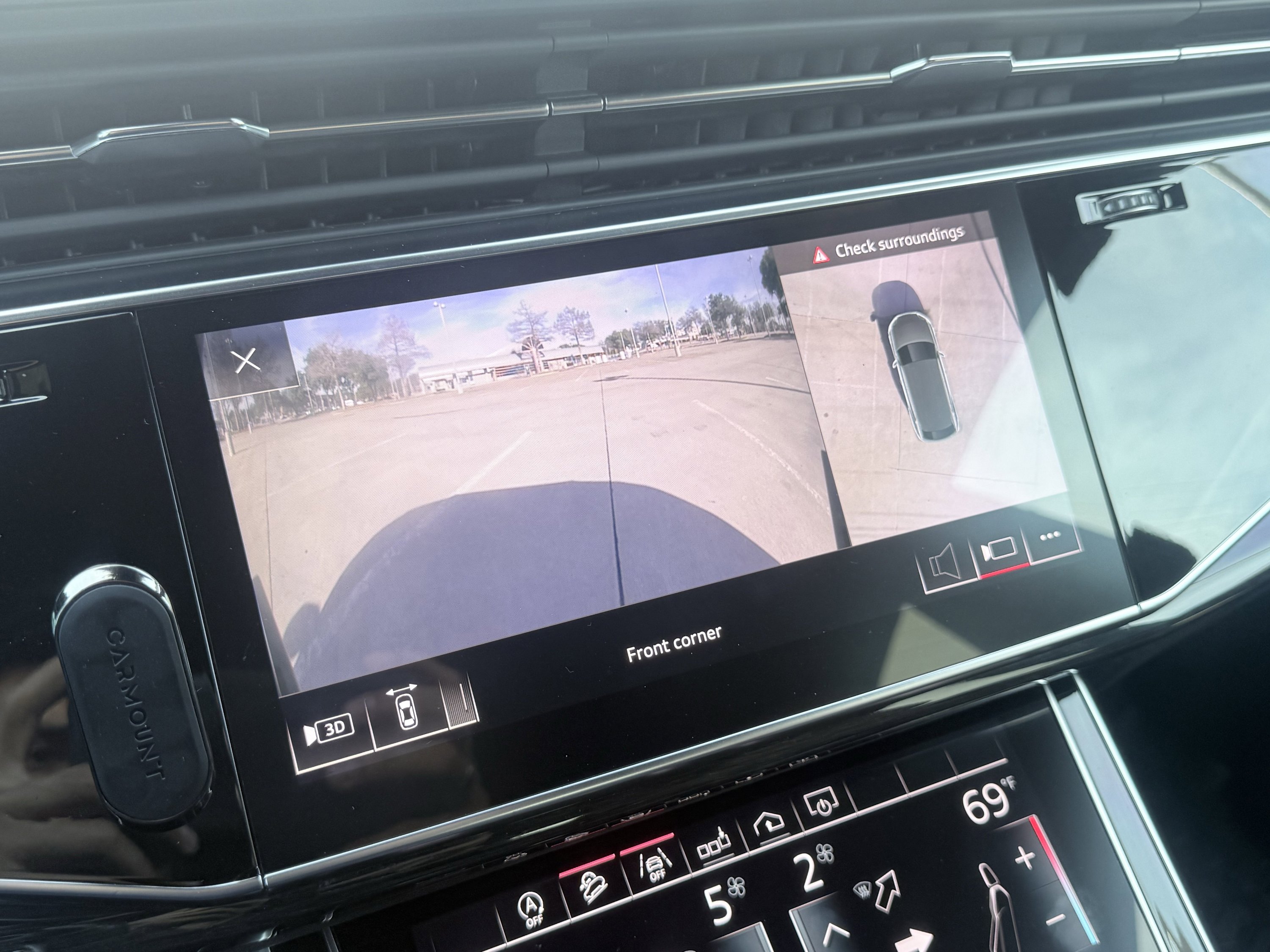 Used 2019 Audi Q8 Premium Plus w/ Premium Plus AWD/4WD image 70