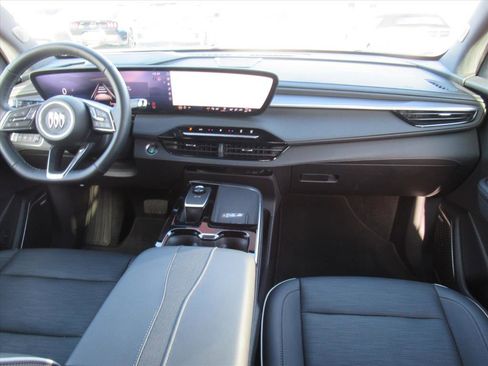 Used 2025 Buick Enclave Sport Touring image 12