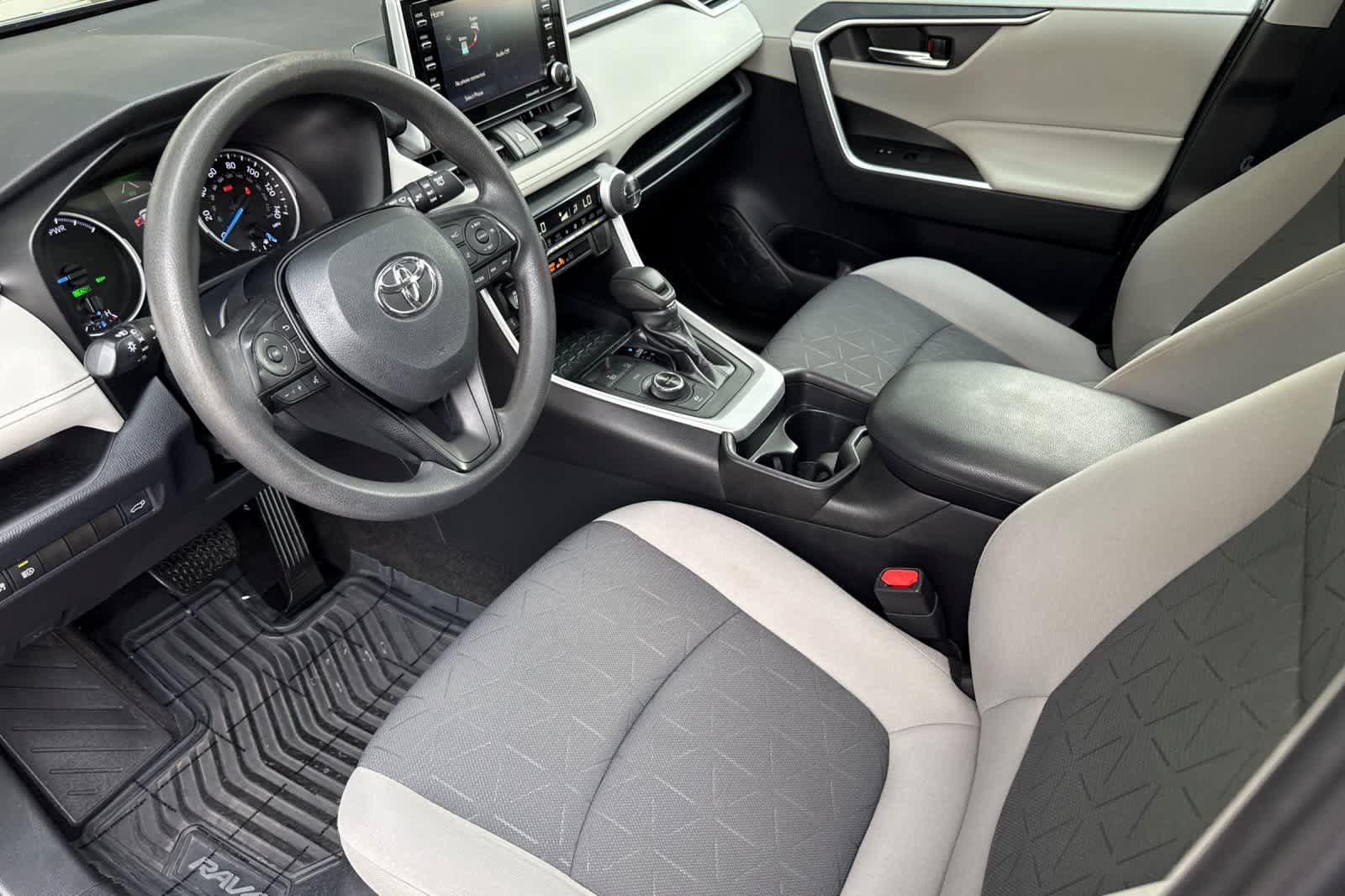 Used 2020 Toyota RAV4 XLE w/ Convenience Package AWD/4WD image 11